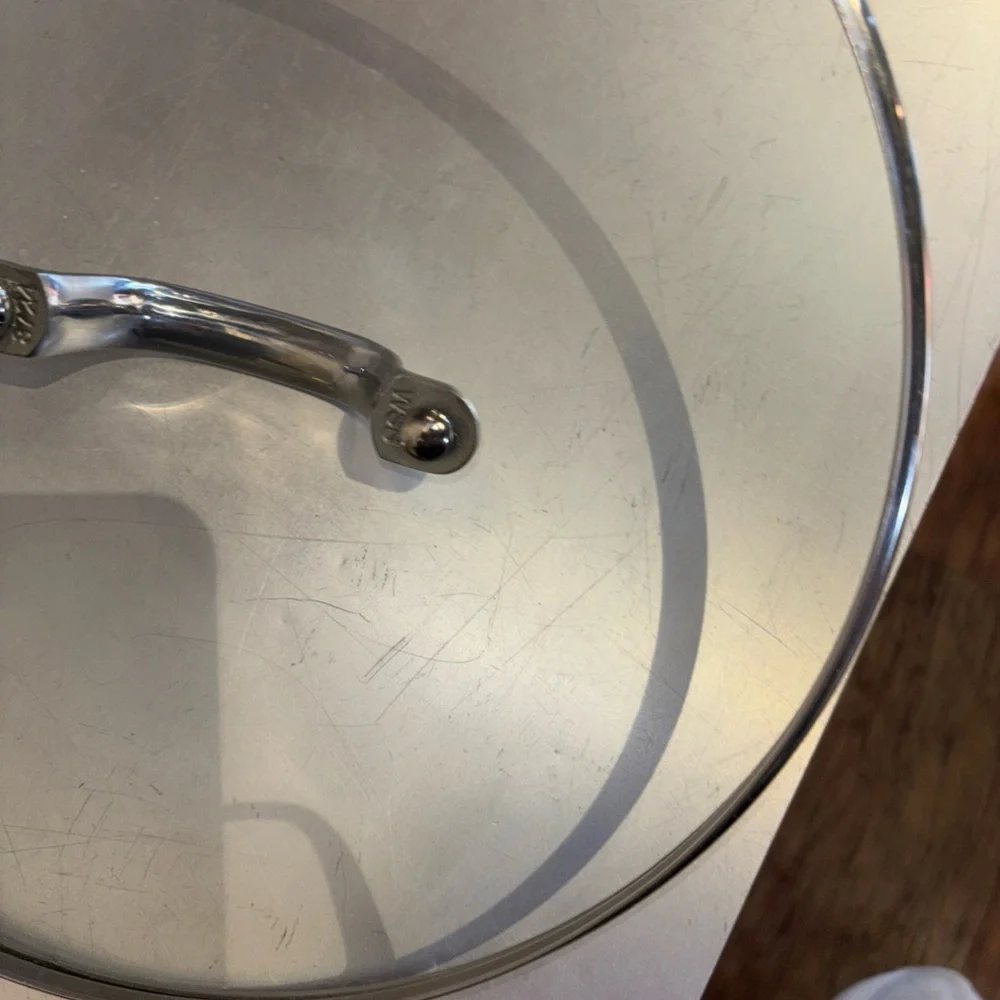 WILLIAM SONOMA GLASS LID IRON CLAD HANDLE OUTER RIM 11” ROUND INNER RIM 10”